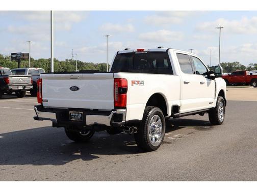 Star White Metallic Tri-Coat 2026 Ford F-350 Lariat