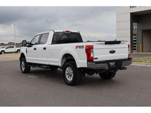 Oxford White 2018 Ford F-250 XL