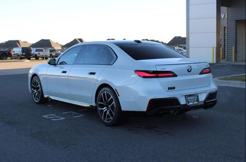 2024 BMW 760 xDrive