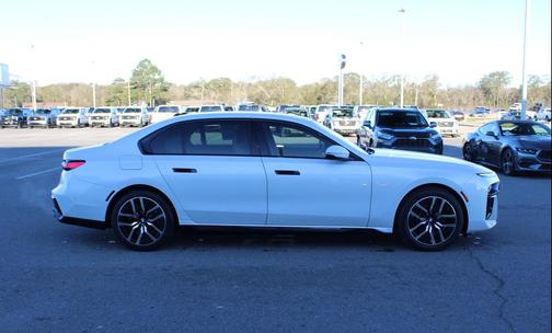 2024 BMW 760 xDrive