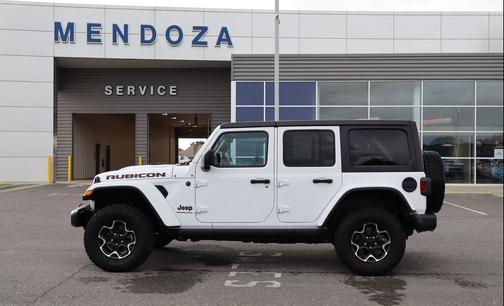 Bright White Clearcoat 2023 Jeep Wrangler Rubicon