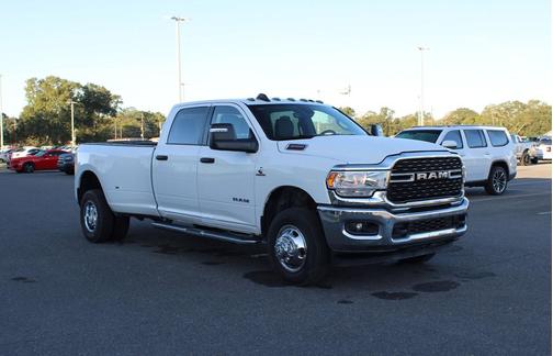 2024 RAM 3500 Big Horn Crew Cab 4x4 8' Box
