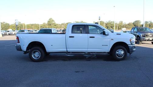 2024 RAM 3500 Big Horn Crew Cab 4x4 8' Box
