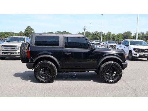 Shadow Black 2025 Ford Bronco Base