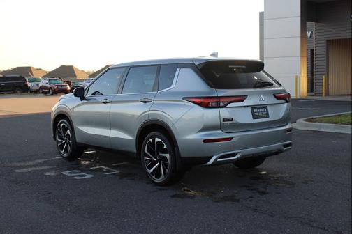 2023 Mitsubishi Outlander SE 2.5 2WD