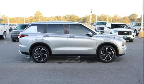 2023 Mitsubishi Outlander SE 2.5 2WD