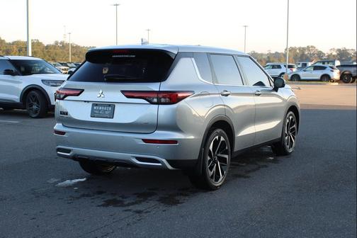 2023 Mitsubishi Outlander SE 2.5 2WD