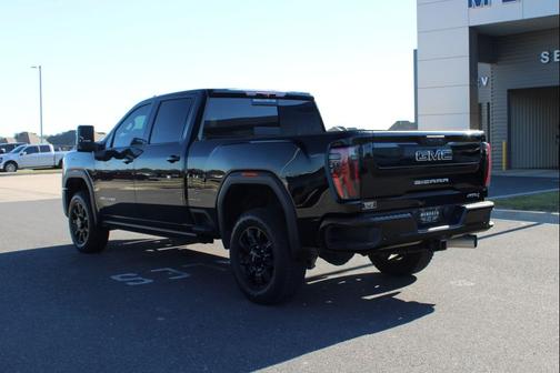 2025 GMC Sierra 2500 AT4