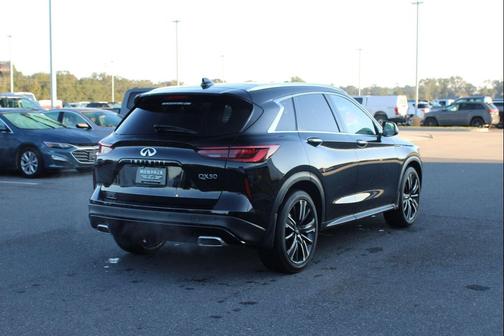 2022 INFINITI QX50 LUXE