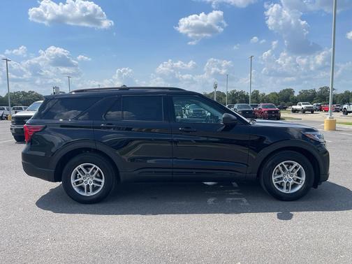Agate Black Metallic 2026 Ford Explorer Active