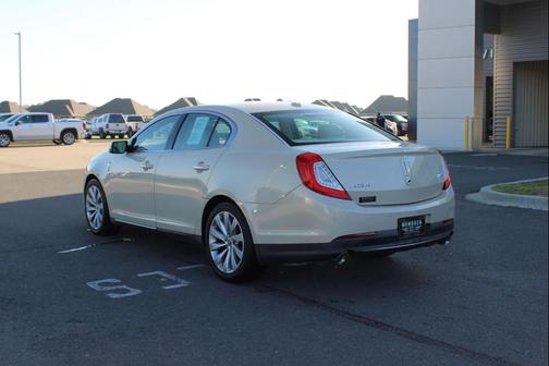 2014 Lincoln MKS Base