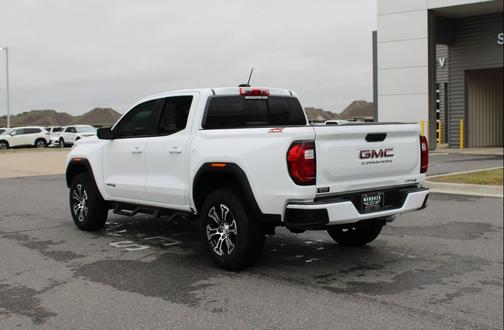 2025 GMC Canyon AT4