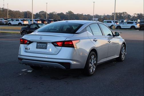 2020 Nissan Altima S FWD