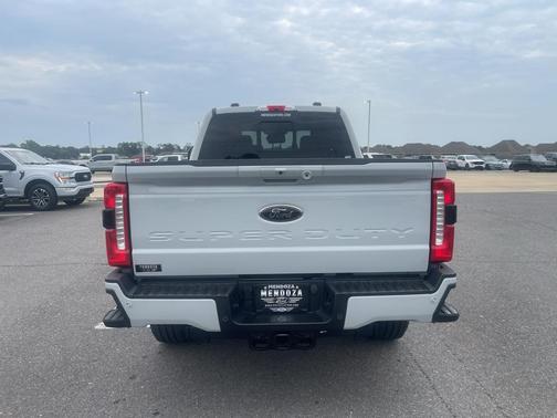 Avalanche 2026 Ford F-250 Lariat