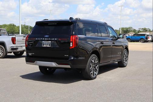 Agate Black Metallic 2026 Ford Expedition Max Platinum