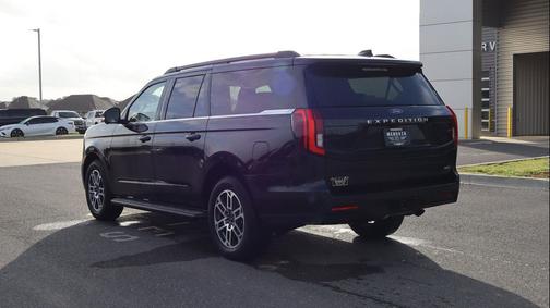 Agate Black Metallic 2025 Ford Expedition Max Active 4x4