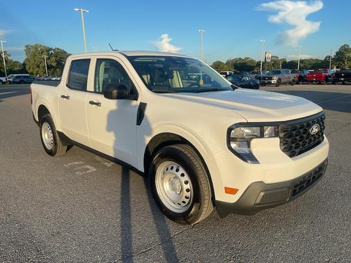 Oxford White 2026 Ford Maverick XL