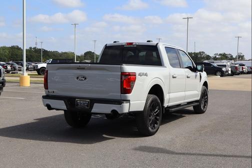 Avalanche 2026 Ford F-150 XLT