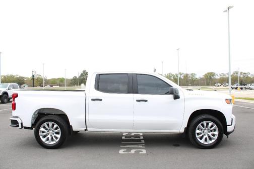Photo 5 of 32 of 2020 Chevrolet Silverado 1500 Custom