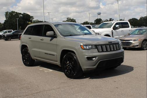2021 Jeep Grand Cherokee Laredo
