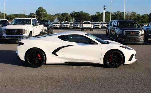 2025 Chevrolet Corvette Stingray w/2LT