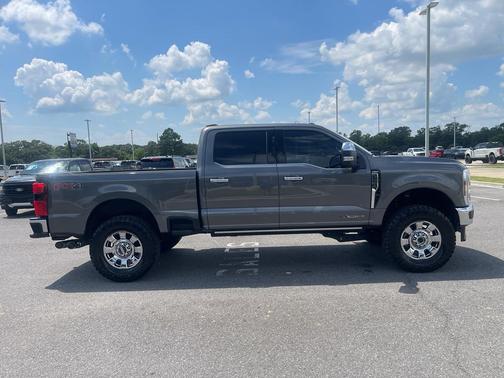 Carbonized Gray Metallic 2026 Ford F-250 Lariat
