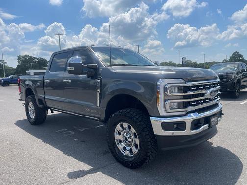 Carbonized Gray Metallic 2026 Ford F-250 Lariat