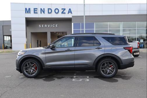 Carbonized Gray Metallic 2026 Ford Explorer ST-Line