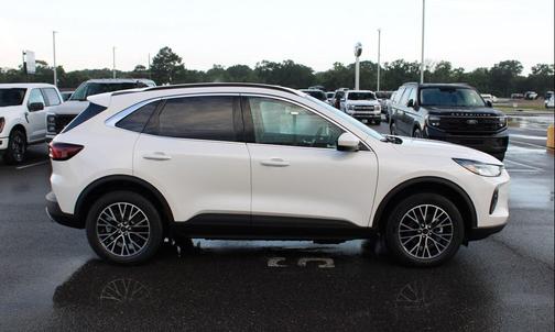 2025 Ford Escape PHEV Base