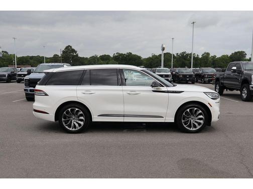 Pristine White Metallic Tri-Coat 2023 Lincoln Aviator Grand Touring AWD