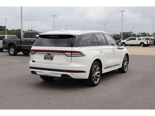 Pristine White Metallic Tri-Coat 2023 Lincoln Aviator Grand Touring AWD