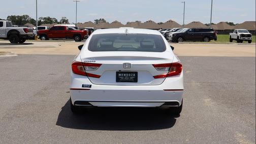 Platinum White Pearl 2021 Honda Accord EX-L 1.5T