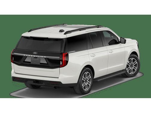 Star White Metallic Tri-Coat 2026 Ford Expedition Active