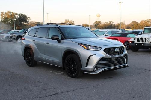 2023 Toyota Highlander XSE