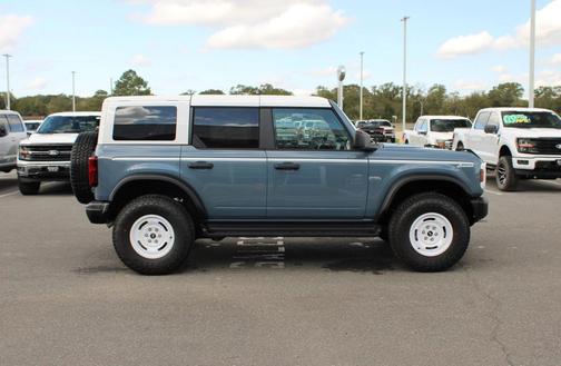 2025 Ford Bronco Heritage Edition