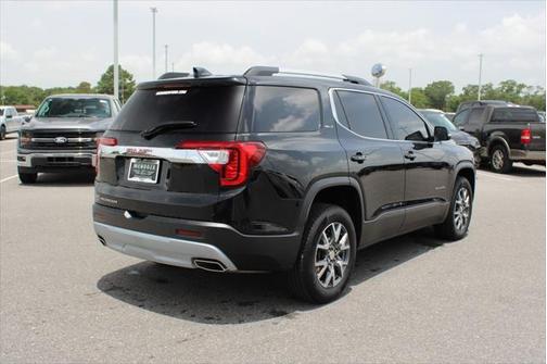2022 GMC Acadia FWD SLT