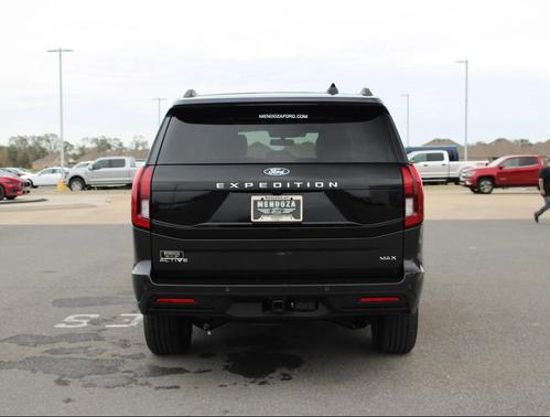 2025 Ford Expedition Max Active 4x2
