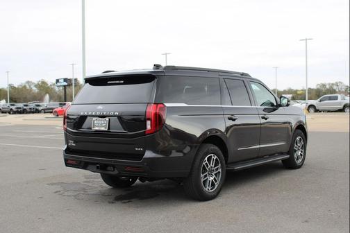 2025 Ford Expedition Max Active 4x2