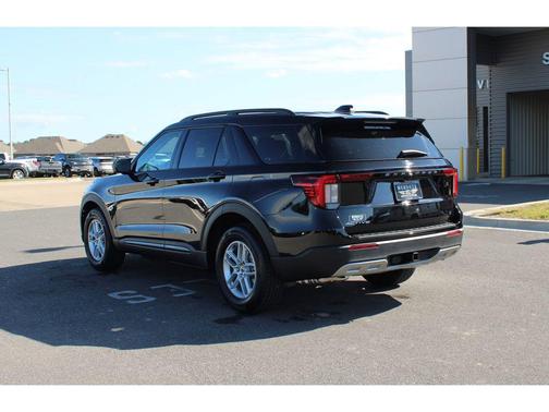 Agate Black Metallic 2026 Ford Explorer Active