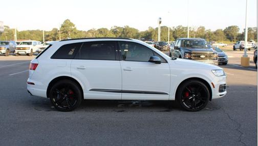 2019 Audi Q7 55 Prestige