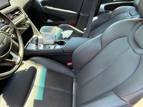 Vatna Gray 2025 Genesis G70 2.5T RWD