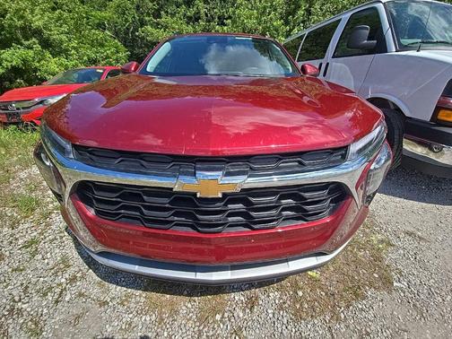 Crimson 2025 Chevrolet Trax LT