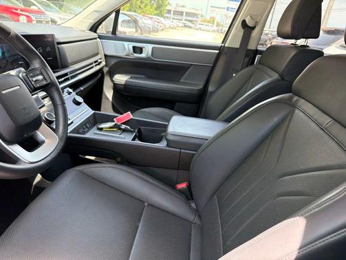 Shimmering Silver 2025 Hyundai SANTA FE SEL 2.4