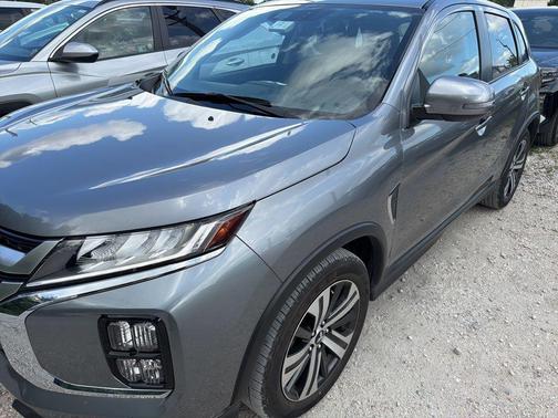 Mercury Gray Metallic 2025 Mitsubishi Outlander Sport SE