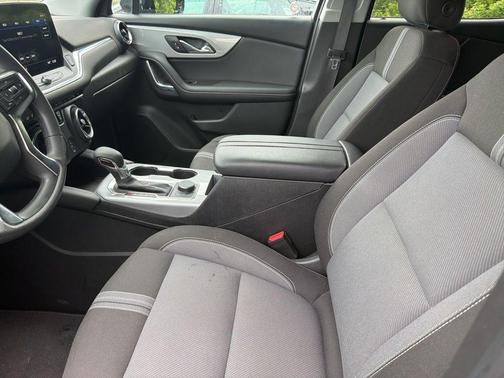 Black 2025 Chevrolet Blazer 2LT