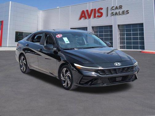 Abyss Black 2025 Hyundai ELANTRA Limited