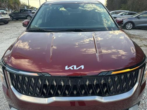 2025 Kia Carnival LXS