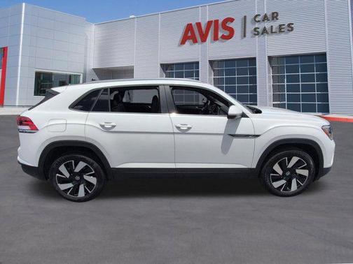 Pure White 2025 Volkswagen Atlas Cross Sport 2.0T SE w/Technology