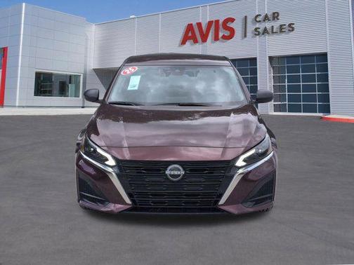 Garnet Pearl 2025 Nissan Altima 2.5 SV