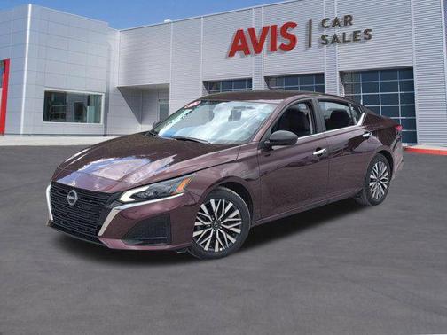 Garnet Pearl 2025 Nissan Altima 2.5 SV